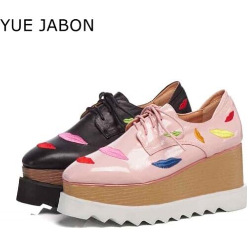 YUE JABON 2020 Sneakers Women Trendy Chunky Shoe Embroidery Lips Flat Platform Shoes Ladies кроссовки женские zapatos de mujer