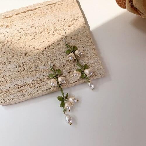 Fashion And Elegant Simulation White Lily Of The Valley Flower Pearl Earrings Sen Retro Small Flower Tassel Ear Hook Ear Jewelry