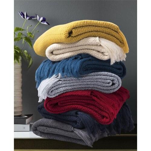 40Super Soft Blanket Aircraft Sofa Use Office Children Blanket Towel Travel Fleece Mesh Portable Car Travel Cover Blanket Modern