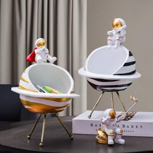 Nordic creative astronaut porch key storage ornaments home accessories living room resin decoration ornaments christmas decora