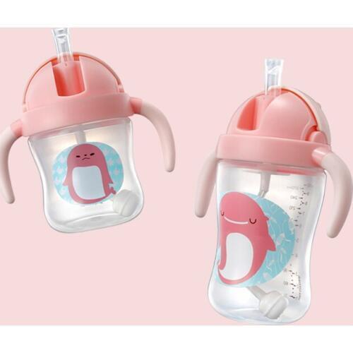 VALUEDER 2PCS Baby Feeding Cup with Handle Set Anti-Colic 180ml and 270ml PP Baby Water Cups with Straw and Cute Penguin Shape