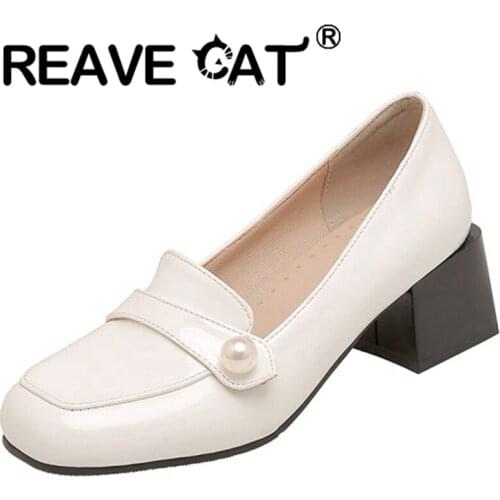 REAVE CAT 2021 Concise Pumps Pearl Slip On Round Toe Patchwork Belt Buckle 5cm Chunky Heel Shoes Size 32-46 Black White A4190
