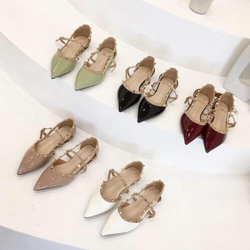 Designer Brand Women Flat Shoes 2021 Spring Fashion Rivet Ladies Sandal Pointed Toe Flats Mules Women Summer Outdoor Dress Shoes
