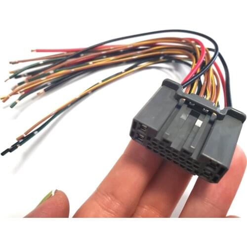 For Honda AVANCIER Amplifier Plug Connector Terminal 2X9 18PIN Original