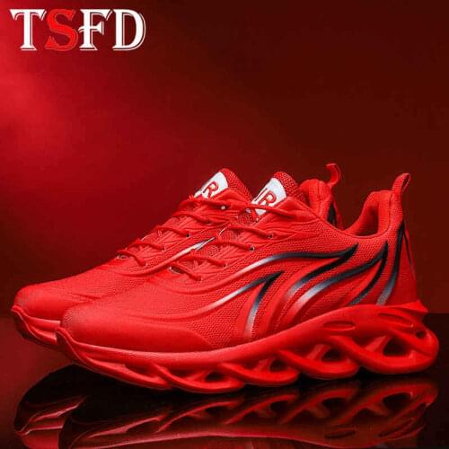 Low Top Male Tennis Shoes Breathable Summer Mens Sneakers Big Size Men Running Shoes Lace Up Mens Sports Shoe Red Trainers C10