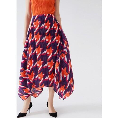 Skirt Women Plus Size 2021 Spring Summer New Swallow Grid Print High Waist Slit Irregular Stretch Miyake Pleated Skirts Female