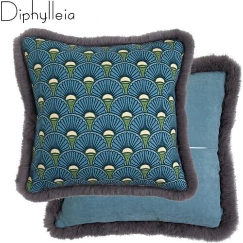 Diphylleia Wool Pillow Case Decorative Pillow Case Luxury Peacock Feather Print Sofa Chair Bedding Cushion Cover Winter Warm