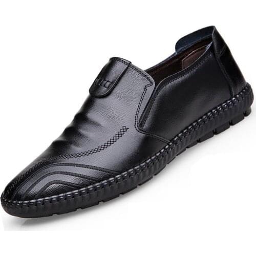 2021 Spring Autumn New Casual Fashion Leather Casual Shoes Slip on Comfortable Outdoor Leather Shoes Male Flat Chic Mens Shoes