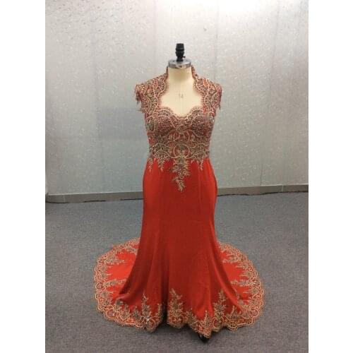 Vintage Muslim Red Appliqued Prom Dresses Illusion Back Satin Long Mermaid Robe De Soiree Floor Length Formal Party Gown