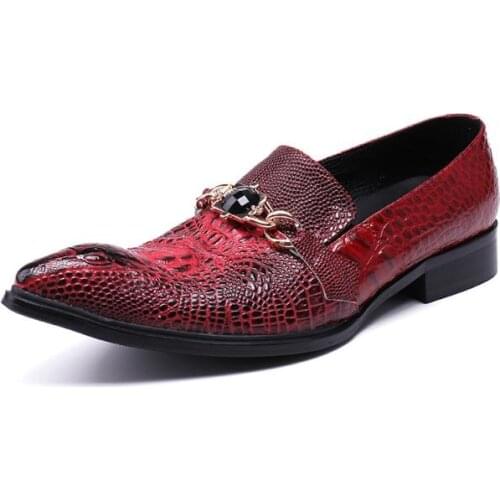 New Summer Fashion Mens Shoes Casual Personality Lazy Pointed Classic Leather Retro Crocodile Pattern Mens Shoes