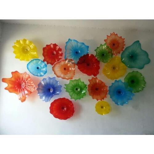 Multi Color Murano Glass Plates Wall Art Scallop Edges Mouth Blown Glass Flower Wall Art Lamps