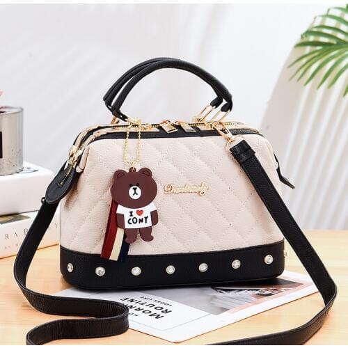 2020 New Europe Fashion Trend Bag Female Handbag Fashion Girls Shoulder Bag Bear Pend Crossbody Bag High Quality