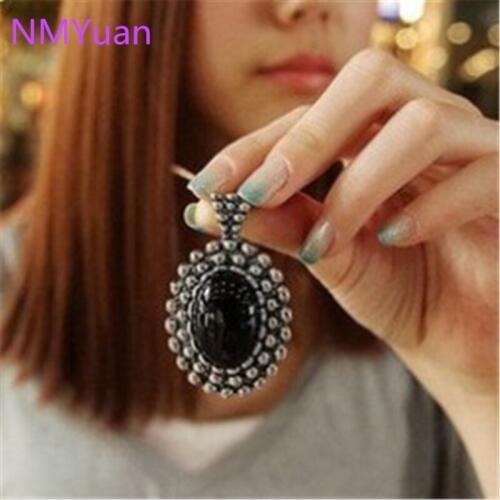 South Korea to promote a new fashion retro sweater chain necklace carved imitation gemstones