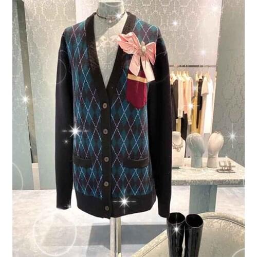 Women 2021 Autumn Winter Cardigan Knitted Jacekt Wool V-Neck Diamond Bowknot Brooch Vintage Plaid Knitted Sweater