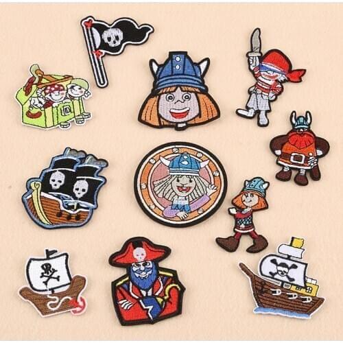 50pcs/lot Embroidery Patches Letters Clothing Decoration Accessories Pirate Boat Flag Skull Diy Iron Heat Transfer Applique