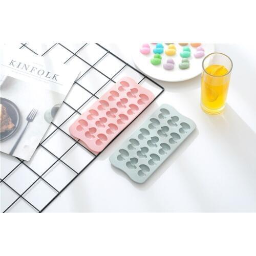 1PC Cartoon Style Cute Little Ducks Chocolate Soap,Jelly ,Ice Cubes Silicone Molds Cake Baking Kitchen Accessories OK 1001