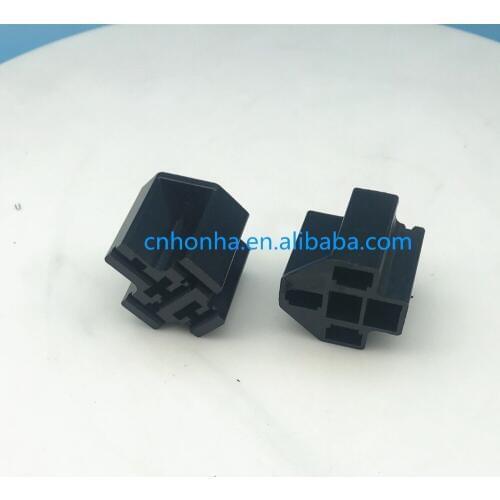 100pcs/lot 5 Pin Auto Relay Connector Socket with 5 x 6.3mm Terminals Car Truck Vehicle Relay Case Holder DC 12v