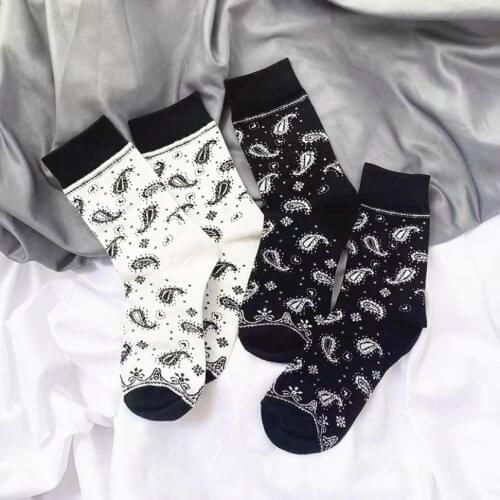 Black White Cotton Funny INS Lady Socks Bandanna Paisley West Coast Black Hiphop Pop Top Street Skate Fashion Skateboard Youth