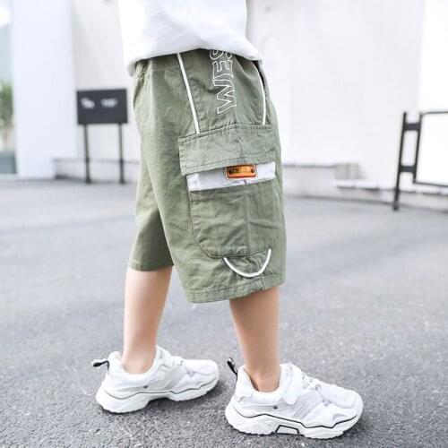 Childrens clothing 2020 new summer boy pocket tooling pants children casual five-point pants Hot style Kids casual pants