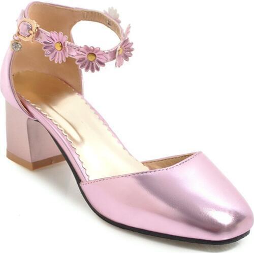 In the 2018 summer institute wind flowers sweet and comfortable with thick with 33 hollow sandals 1838-45 students