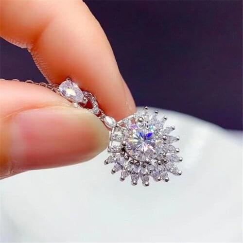 Passed Diamond Test 1-2 Moissanite Pendant Necklace D Color Clarity VVS Women Fashion Cocktail Party Engagement Jewelry Luxury