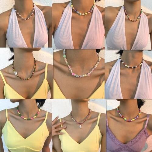 Cute Bead Strand Choker Necklace for Women Girls Bohemian Colorful Handmade Short Daisy Pearl Beaded Collar Necklace Jewelry