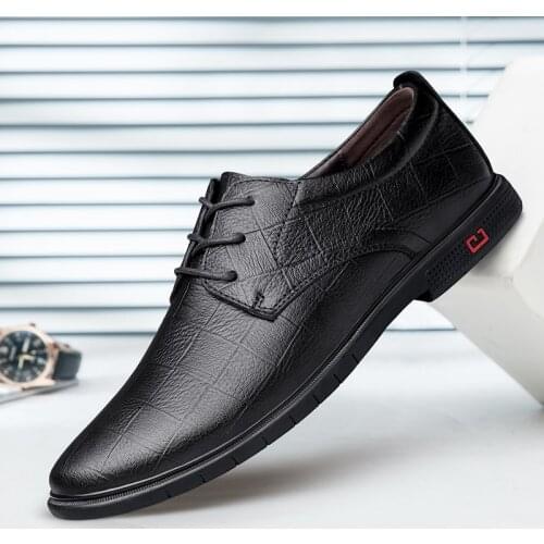 Brand Men Leather Shoes Classic Comfortable Wedding Men Dress Shoes Moccasin Homme Retro Large Size Men Driving Shoes 36-46