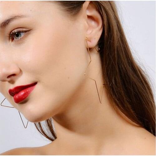 2021 New Exaggerated Simple Five-pointed Star Hollow Earrings Personality Charm Earrings, Used For Fashionable Womens Jewelry