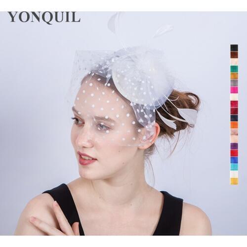 Women White Feather Sposa Fascinator Hats With Dot Mesh Veils Headwear Races Wedding Hair Accessories For New Year Gifts SYF216