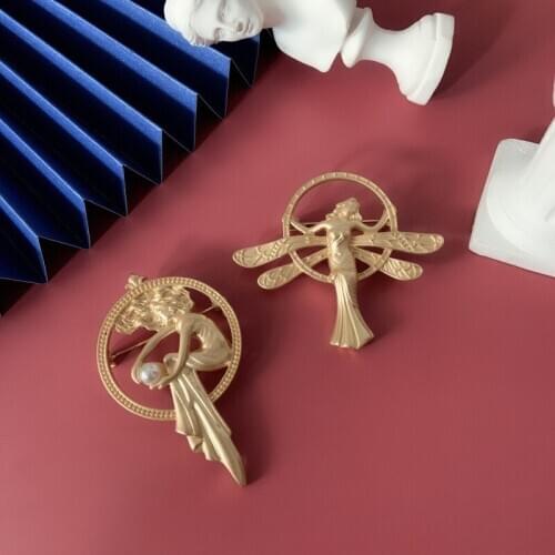 Vintage gold metal brooch Angels dream corsage portrait Egyptian Modern Female