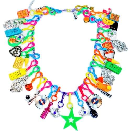 VINTAGE Plastic Charms 80cm Necklace 41 Charm Party Pinata Chips Retro Fashion Jewellery Birthday Party Favor Gift Novelty