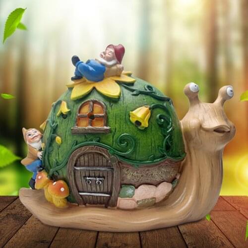 Solar Snail Statue Waterproof Garden Snail Statue Decor Outdoor Decor Garden Snail Figurine 9.06*7.48*4.72in