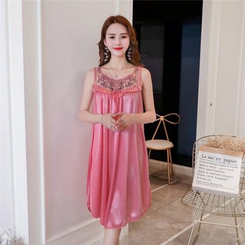 XXXXL Female Summer Sexy Nightdress New Hollow Lace Stitching Ice Silk Nightdress Loose Large Size Comfortable Women Nightgown