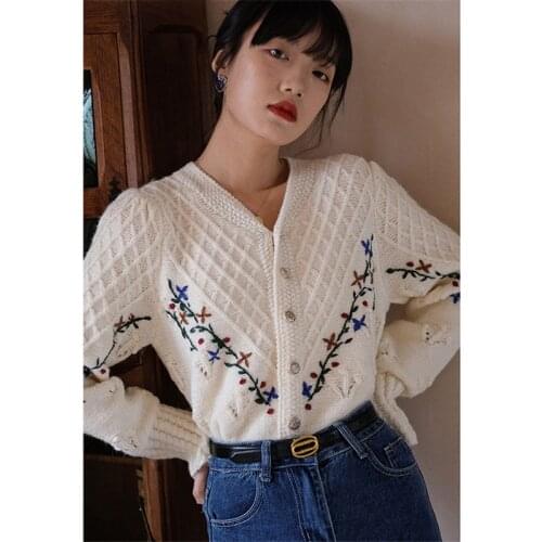 3303 Womens Knitted Cardigan Sweater Vintage Embroidered Crocheted Flower French Style Elegant Casual Sweet Girls Comfort Tops