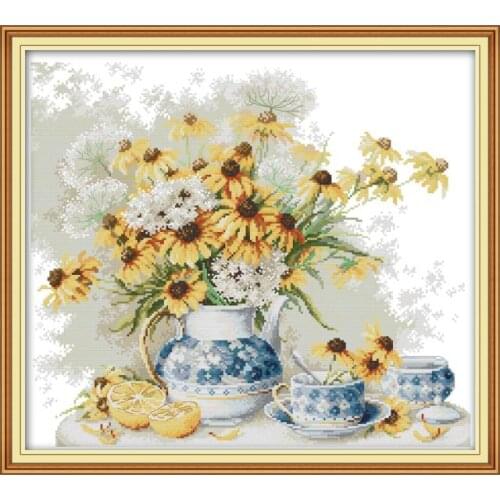 Daisies and blue and white porcelain cross stitch kit aida 14ct 11ct count print canvas stitches embroidery DIY handmade
