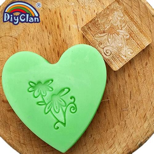Different styles of choice Flowers Acrylic DIY resin chapte DIY handmade Resin soap stamp chapter mini diy patterns Z0047HD
