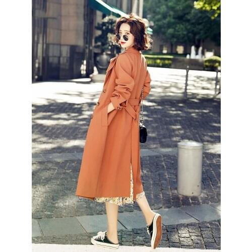 Windbreaker womens middle long autumn 2021 new Korean long knee temperament coat high-end fashion coat trend