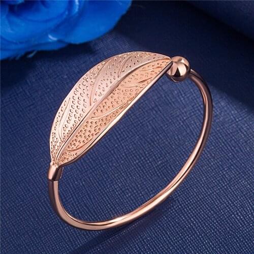 2021 New Hot Sale Rose Gold/Gold/Silver/Black Colors Leaf Charm Bracelets & Bangles For Women Adjustable Pulseira Feminina
