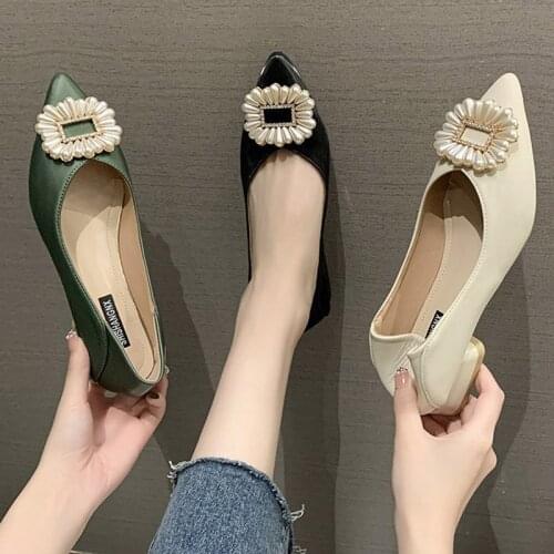 Women Boat Shoes Pointed Toe Slip on Flat Shoes Woman Flats Leather Pearls Crystal Ladies Office Shoe zapatos mujer Spring 8972G