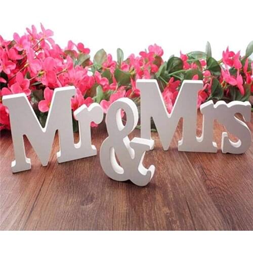 1 set \Mr Mrs\ Wedding Letters Sign Free Standing Wedding Top Table Decor Centerpiece (Color: White)