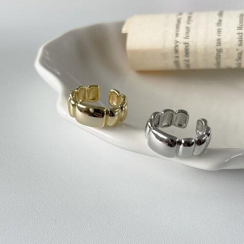 2021 New INS Style Concise Style Bread Shape Rings Fort Woman and Man Open To Adjust Golden Couple Rings Jewelry Wholesale