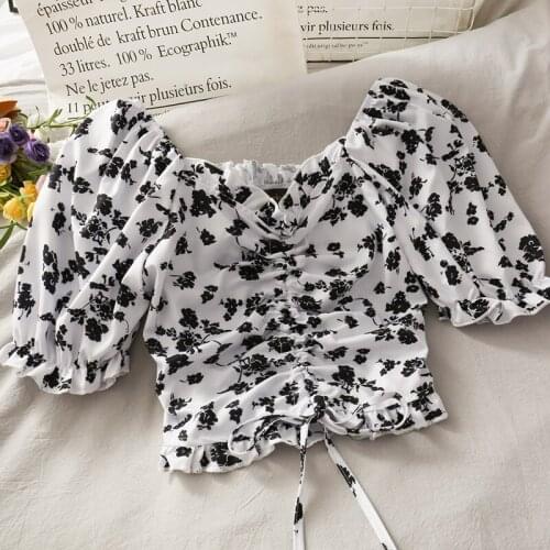 Retro Print Wood Ear Lace Short Small Shirt Female 2021 New One-shoulder Puff Sleeve Pleated Black and White Top Summer