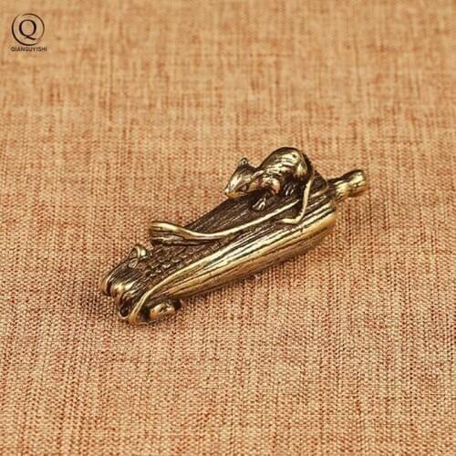2020 Year Rat Feng Shui Zodiac Mouse Keychain copper Car Keyfob Bag Pendant Toy Mice love corn Key Chain Holder Animal Keyring