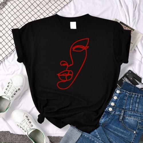 Black Print Half Face Cartoons Women Tshirt Cartoon Crewneck T-Shirts Hip Hop Unisex Tops Fashion Loose Clothes WomenS