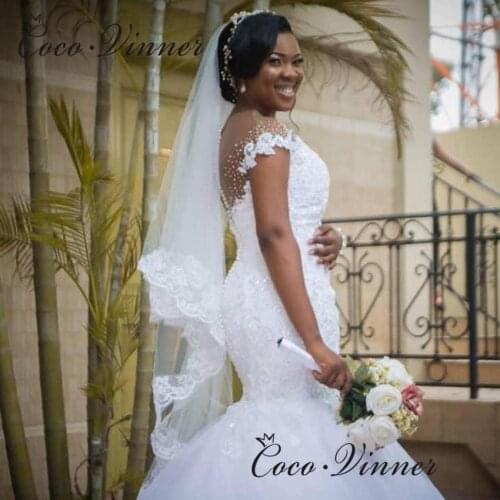 Sheer Neck Illusion Tulle Africa Mermaid Wedding Dress 2021 Short Sleeves Diamond Pearls Beading White Lace Bride Dress W0803