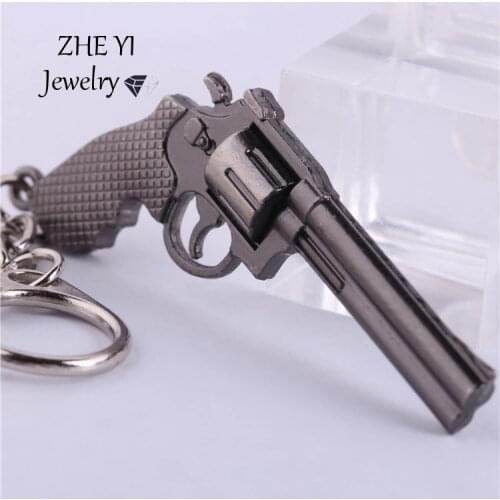 CS GO CSGO Revolver Model Keychain for Men Vintage Counter Strike Pistol Metallic Pendant Key Ring Male Boys Colletible Jewelry