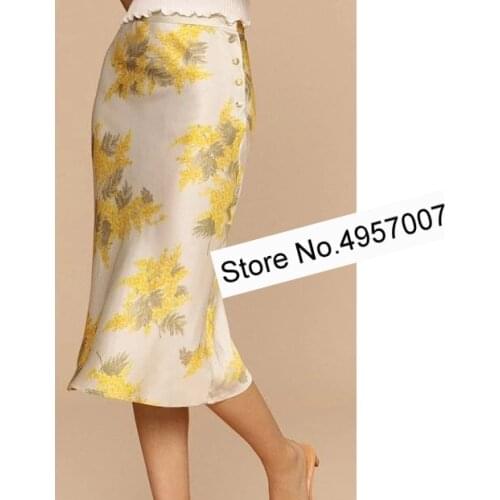 Ladies Stylish Printed Midi Skirt With Button Detail
