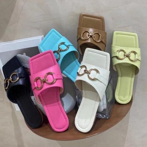 2021 Fashion Brand Buckle Women Slipper Square Toe Flat Heel Casual Slide Summer Outdoor Beach Sandal Shoes Candy Color Flip Flo