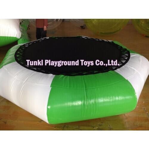 Aqua trampoline water inflatable jumping bed