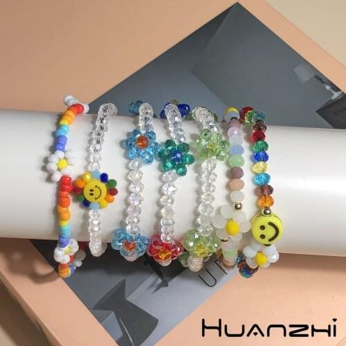 Sweet Flowers Daisy Smiley Transparent Colorful Beaded Handmade Elastic Bracelets For Women Jewelry HUANZHI 2021 New Korean